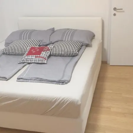 2 Solkan Gæstehus