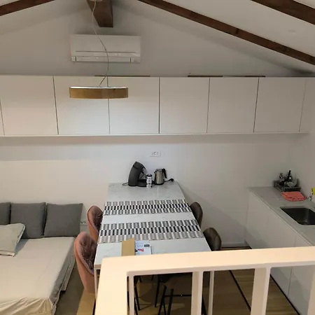 2 Solkan ゲストハウス