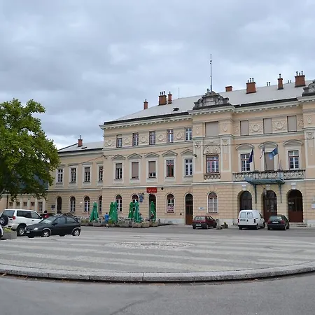 2 Solkan Gæstehus
