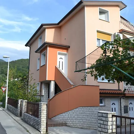 2 Solkan Guest house 2*