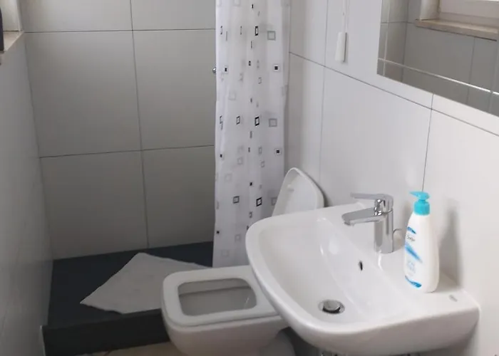 2 Solkan Gæstehus 2*