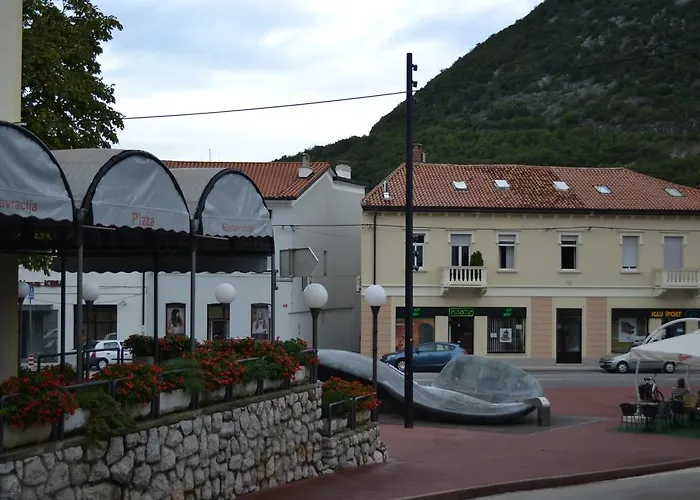 Gæstehus 2 Solkan 2*