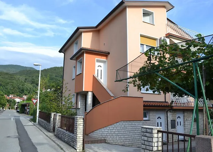 2 Solkan Gæstehus 2*